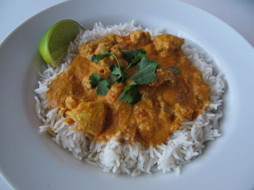 Easy Indian Chicken Curry with tomatoes and coconut milk