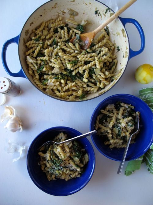Kale and Artichoke Pasta with Garlicky Anchovy Sauce
